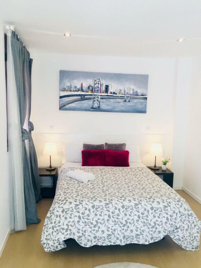 Ayz Javier Cabrini - Auto Check-In Property Madrid Exterior photo